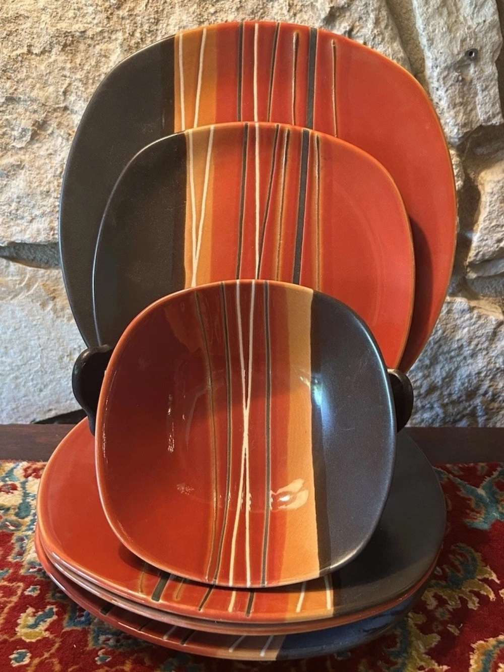 4 Home Trends Dinner Plates Bazaar Red 10.5" Excellent Condition